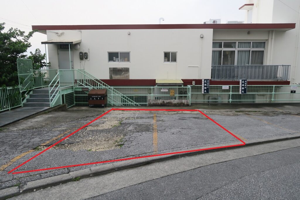 「zooton's」の駐車場を撮影した写真