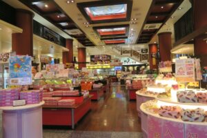 御菓子御殿松尾店の店内の様子を撮影した写真