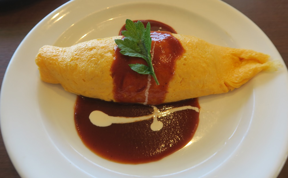 「Cafeやぶさち」のオムライスを撮影した写真