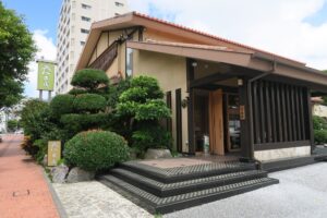 「彦」の外観を撮影した写真