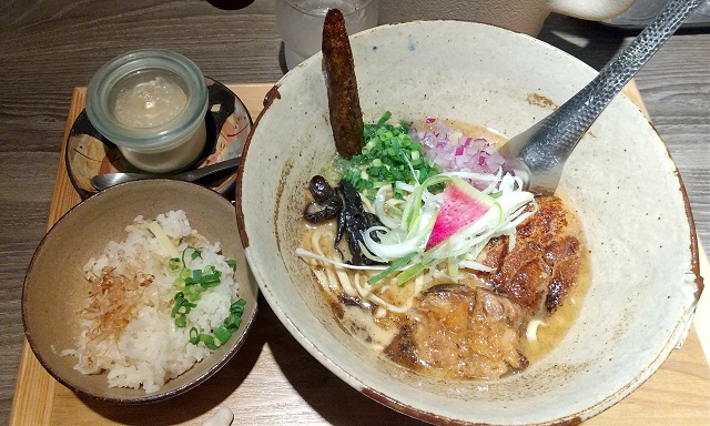「キセキ」の煮干MIXそばを撮影した写真