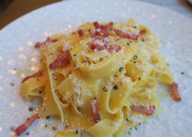 Cucina KiYOのフェットチーネカルボナーラを撮影した写真