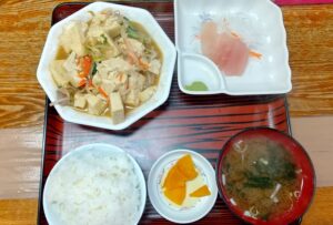 あやぐ食堂のとうふチャンプルー定食を撮影した写真