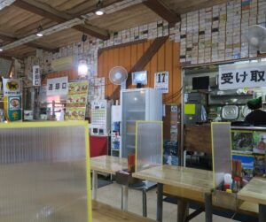 けんぱーのすばやの店内を撮影した写真