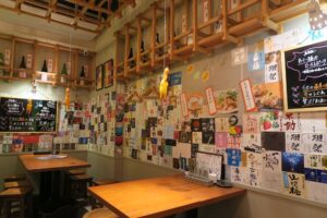 久茂地日本酒エビスの店内を撮影した写真