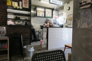 RuLer's TACORiCE真嘉比店の注文カウンターを撮影した写真