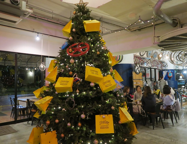 FRANKEY TAVERNのクリスマスツリーを撮影した写真