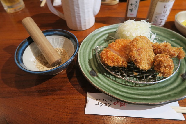 コションのかつベロのかつ3種盛りを撮影した写真