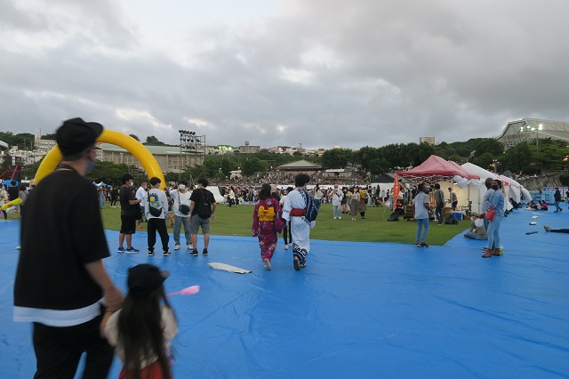 てだこまつりのメイン会場を撮影した写真