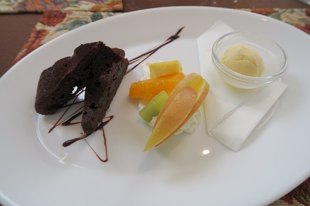 「La･ Miroir（ラ・ミロワール）」のガトーショコラを撮影した写真