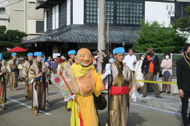 赤田町のミルク様を撮影した写真