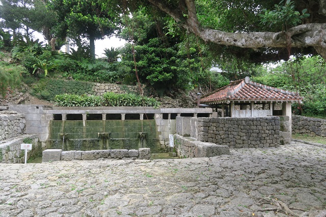 仲村渠樋川を撮影した写真