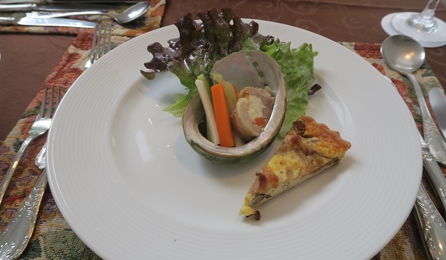 「La･ Miroir（ラ・ミロワール）」の前菜を撮影した写真