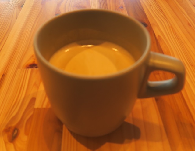 エイトマンズシーバーグのホットコーヒーを撮影した写真