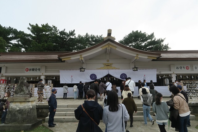 護国神社の境内を撮影した写真