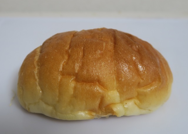 DELICATESSEN TRUNQ小禄店の塩パンを撮影した写真