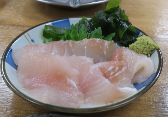 大衆酒場エイクラのシチューマチ刺を撮影した写真