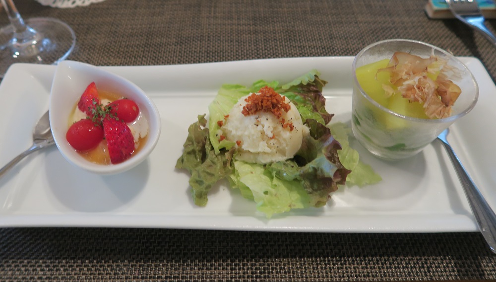 アドゥマンの前菜盛り合わせを撮影した写真