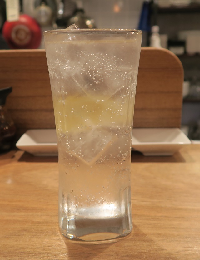 ベロベロイチゴーのレモンサワーを撮影した写真