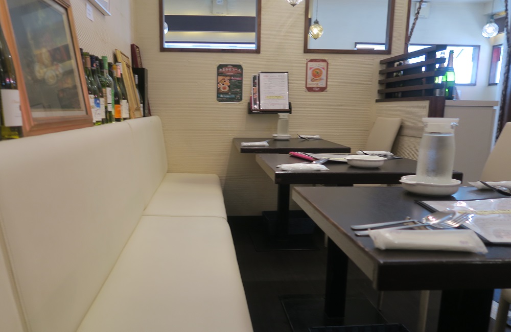 さぼらん亭の店内の様子を撮影した写真