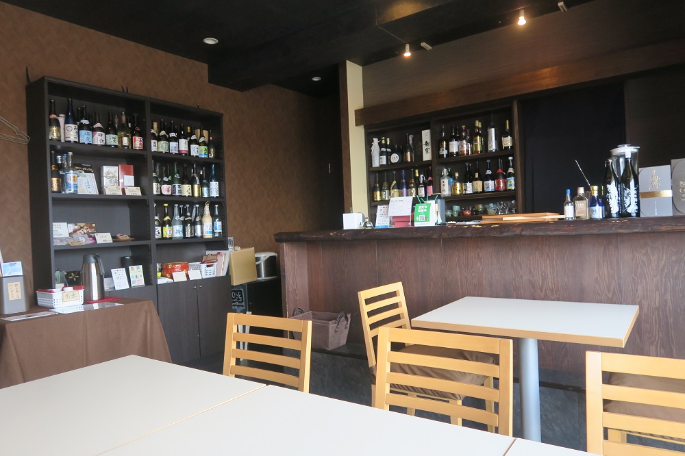 首里 東道Diningの店内の様子を撮影した写真