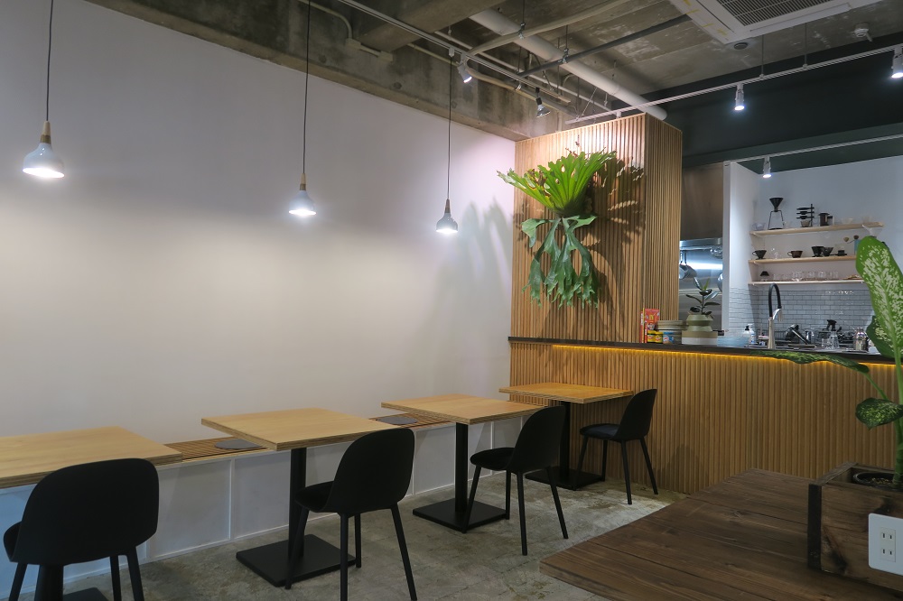 「merisis coffee brewers」の店内の様子を撮影した写真
