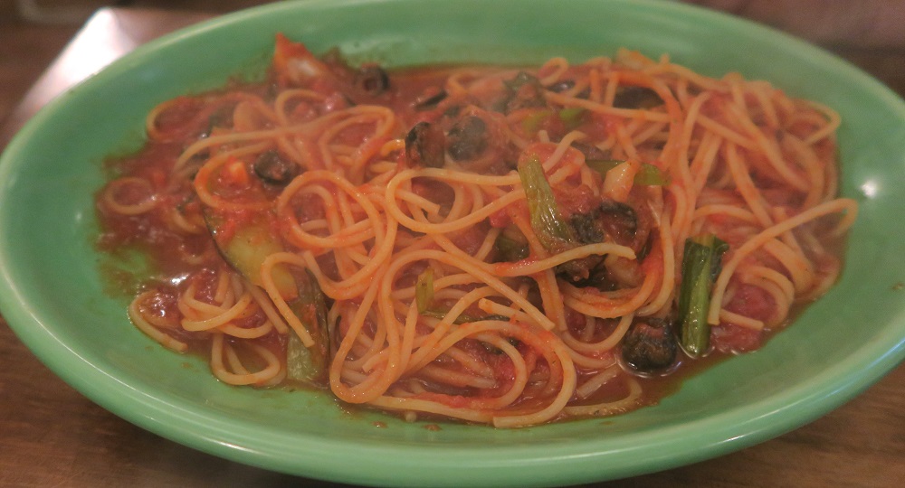 野菜ときのこのトマトスパゲティを撮影した写真