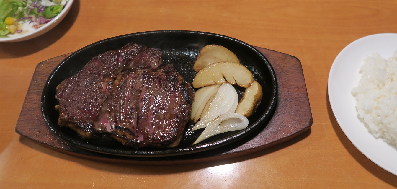 グランドストーンのステーキを撮影した写真
