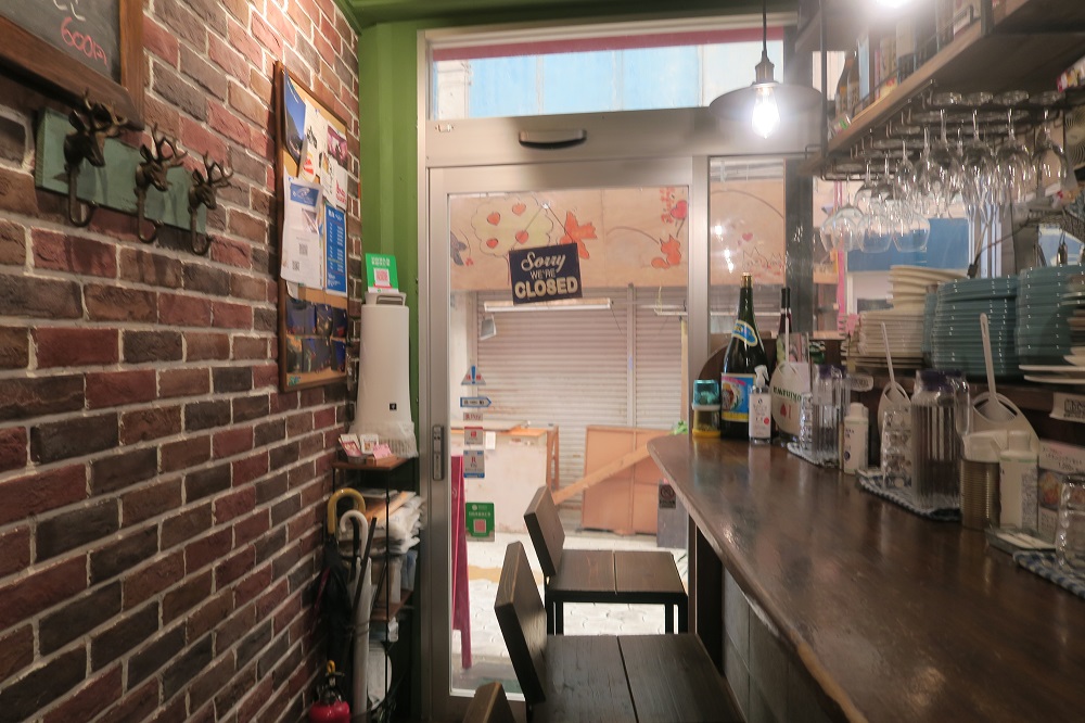 「SUNSHIN」の店内を撮影した写真