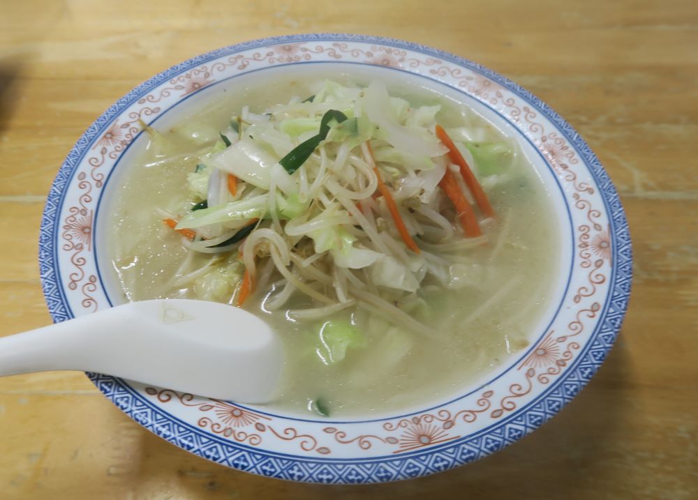 「悠楽」のタンメンを撮影した写真