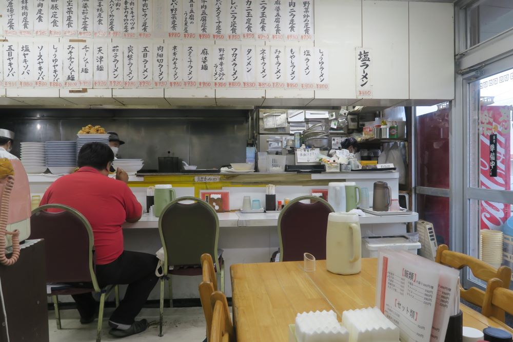 「悠楽」の店内を撮影した写真