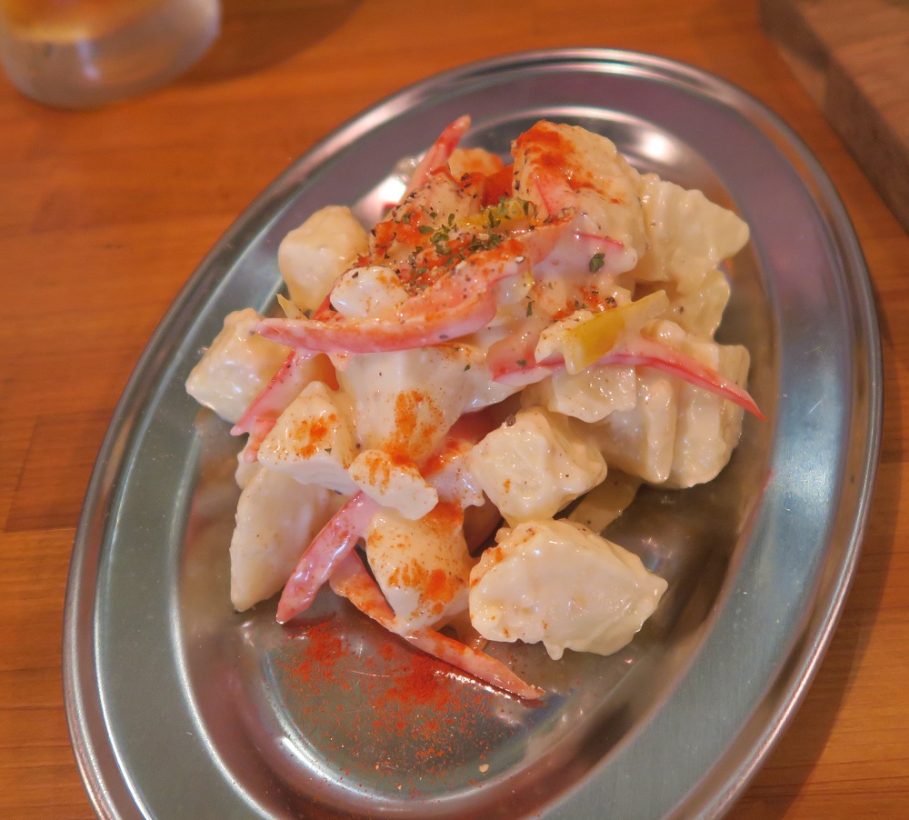 「イノシカブーム」のポテトサラダを撮影した写真