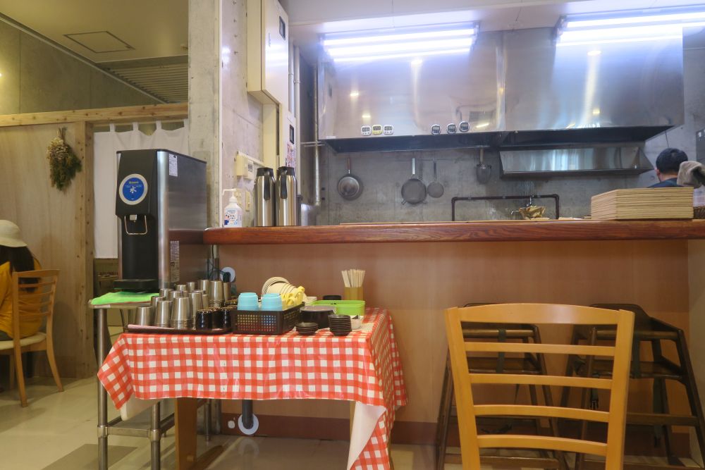 タイラ製麵所の店内の様子を撮影した写真