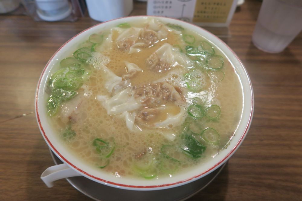 ワンタンメンを撮影した写真